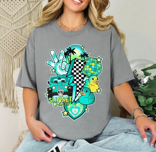 Retro Blue Sunset Chaser T-Sirt